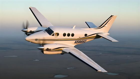 Beechcraft King Air C90 Luftfahrtmaterialien