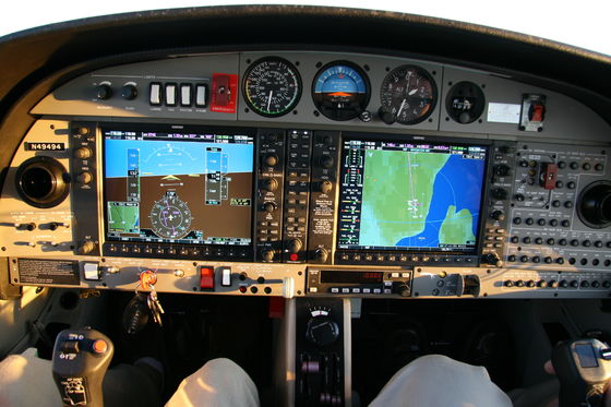 Garmin G1000, eine Vollglas-Suite für OEM-Flugzeuge